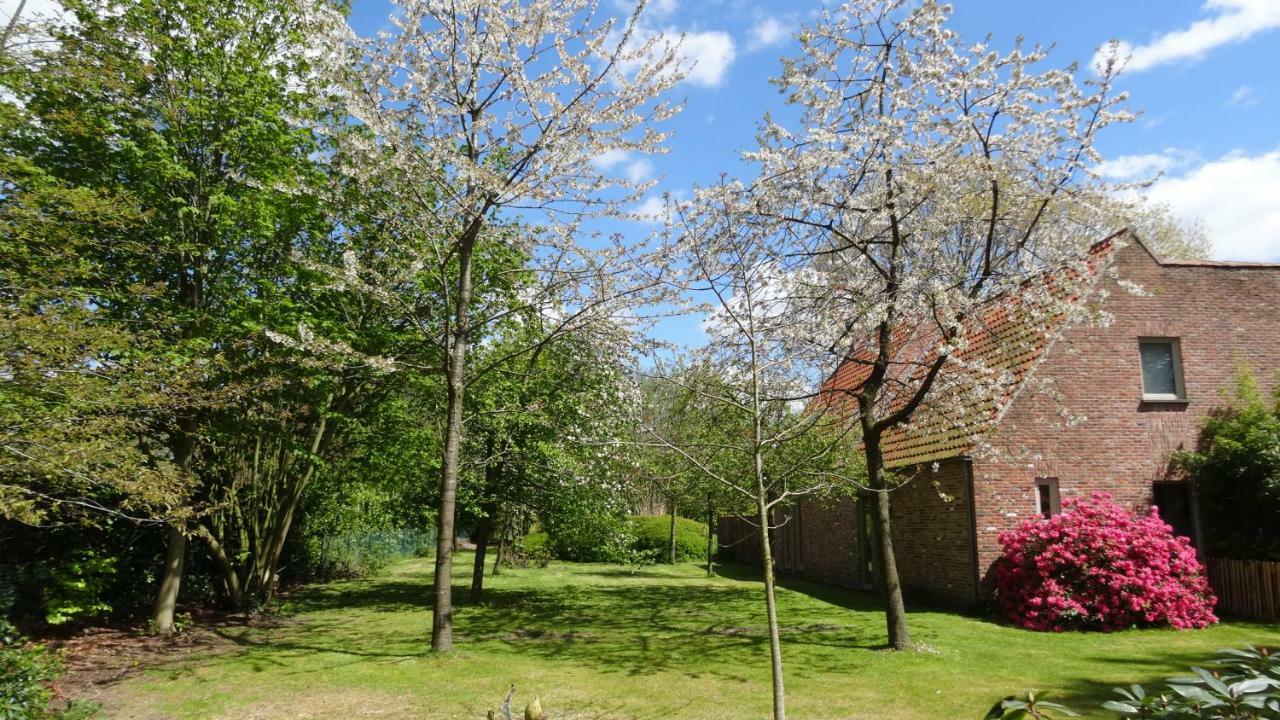 The Two Oaks - Private Garden For Guests Villa Hertsberge Dış mekan fotoğraf