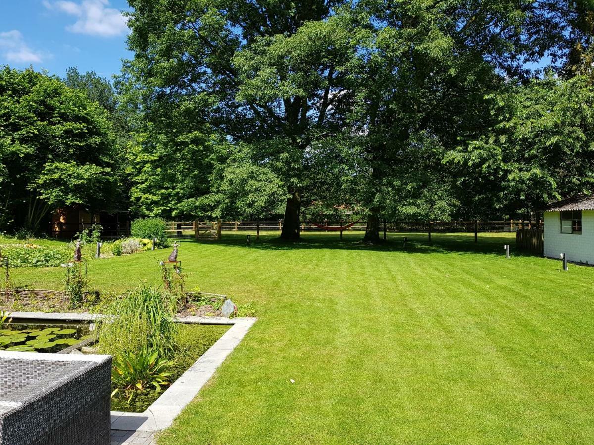 The Two Oaks - Private Garden For Guests Villa Hertsberge Dış mekan fotoğraf